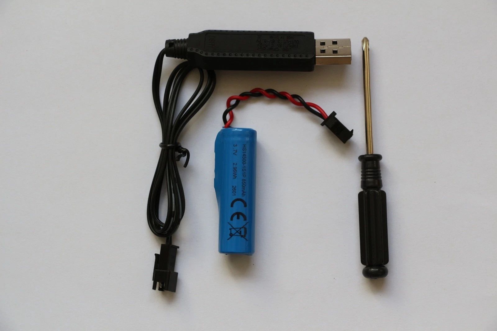 14500 3.7v 850mAh LiPoBattery Reliable Power for RC Toys+USB Charger+Tool